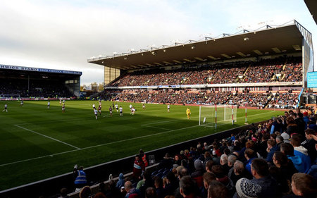 的中场小将 的中场小将